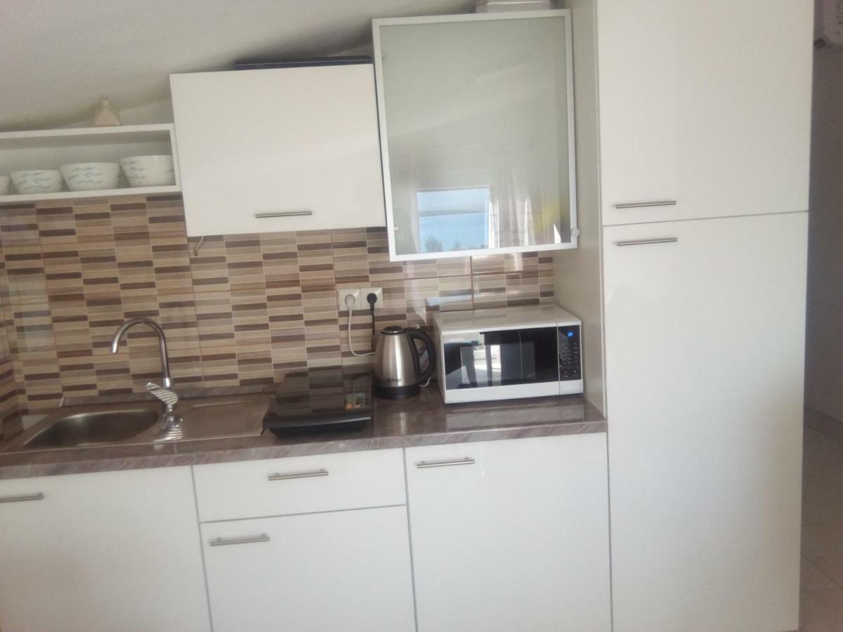 Apartmani Fran Vir Esterno foto