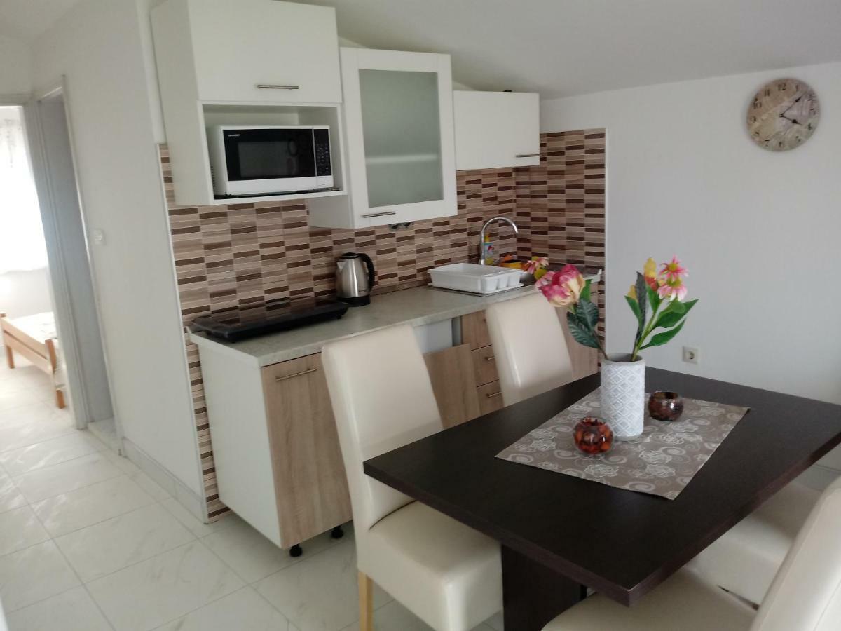 Apartmani Fran Vir Esterno foto